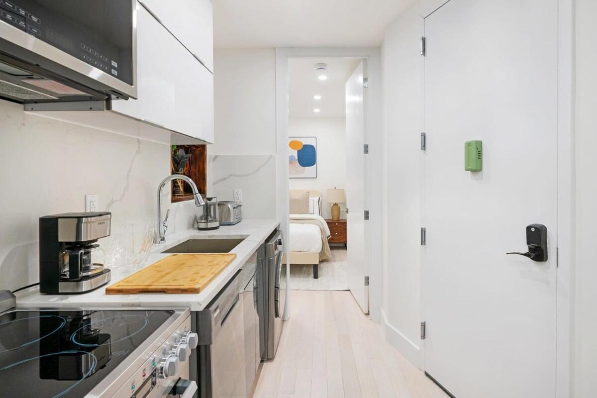 48-4Fw Newly Renovated 2Br Midtown West W&D Apartment New York City Exterior photo